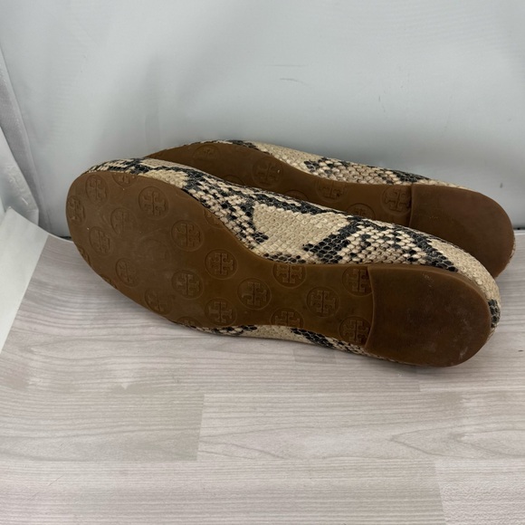 Tory Burch Cream and Black Flats with Iconic Medallion - Picture 5 of 5